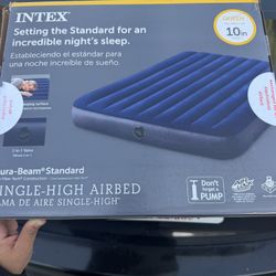 brand new air mattress queen size 