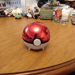 Pokemon Power Ball with Gold Card 