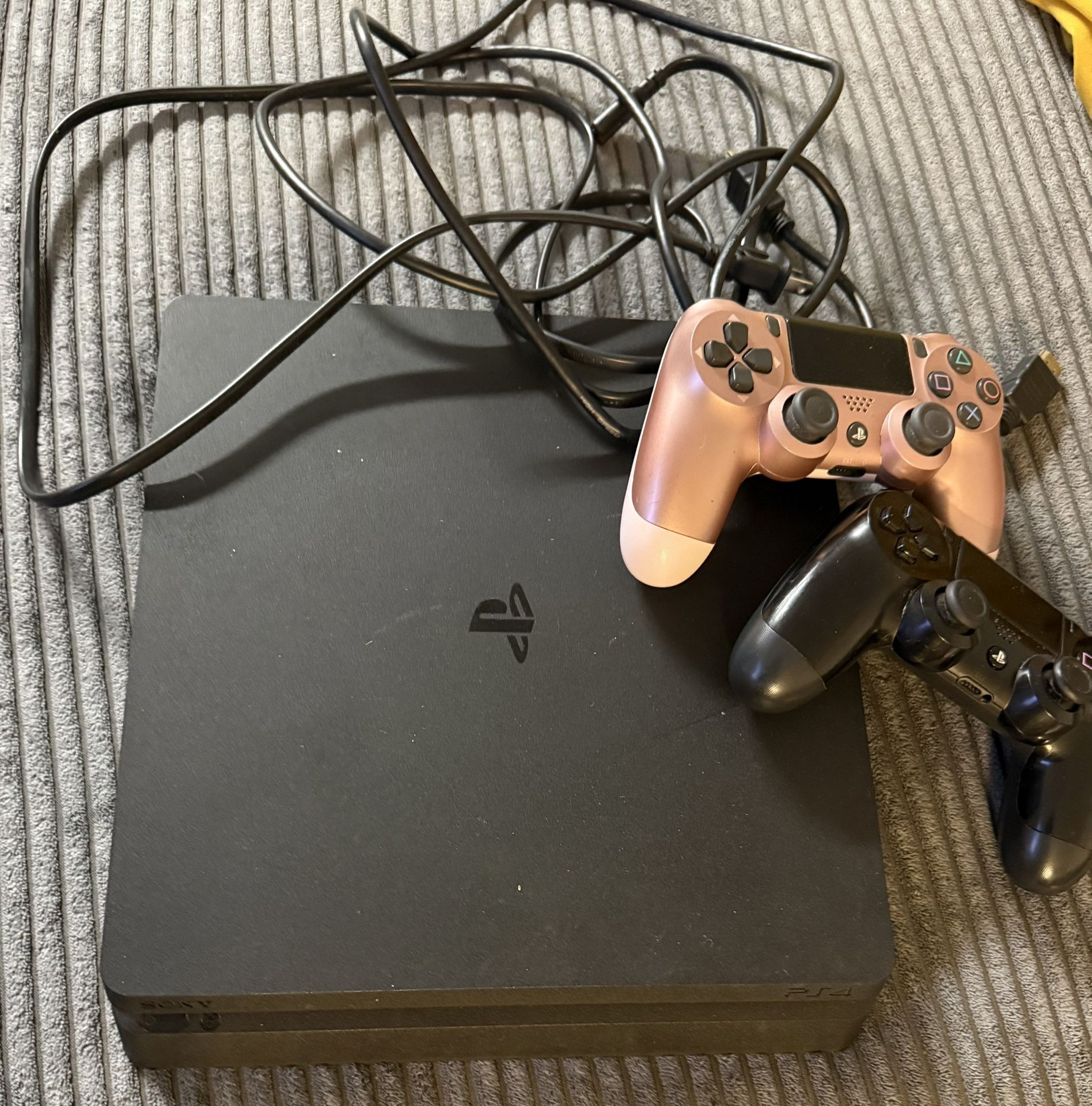 PS4 Slim 1TB