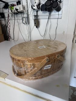 Brand new, insulated, wicker picnic basket