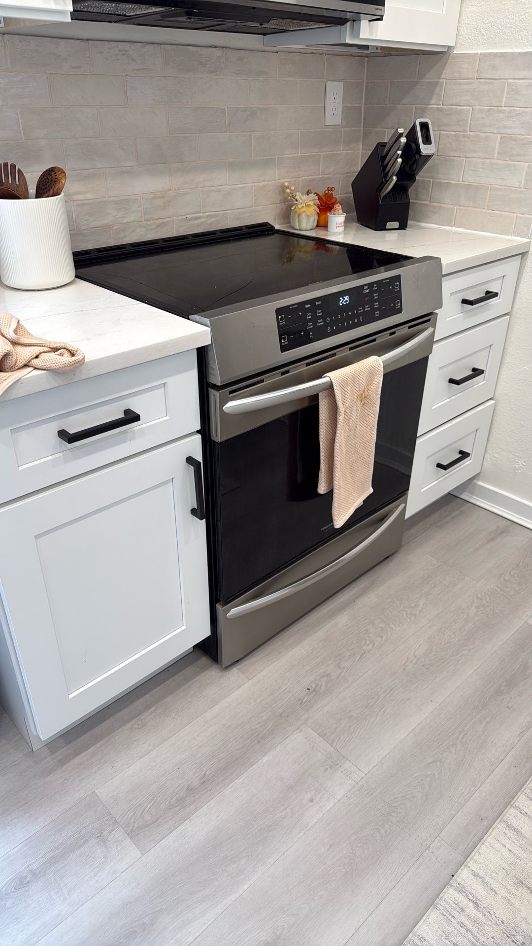 Frigidaire FGIH3047VFB Induction Range