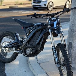 2025 Surron light bee x