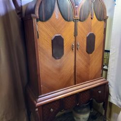 Antique. Linen press