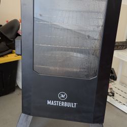 Masterbuilt Electric Smoker