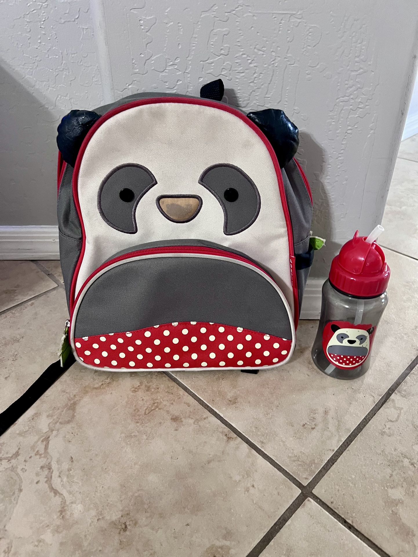 Backpack And water bottle for kids
