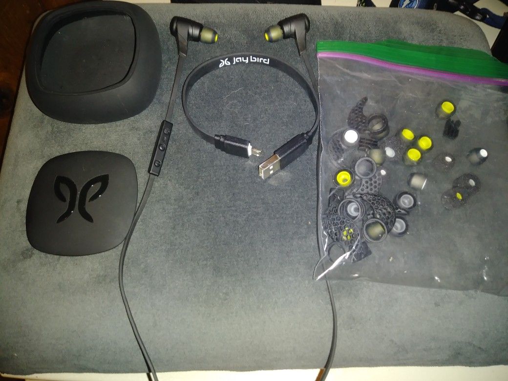 Jaybird bluetooth head phones