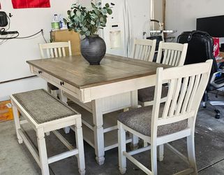 6 chair Dining table tv console gold tables and lamp