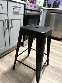 Bar stool with backs