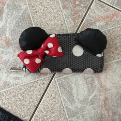 Minnie Mouse loungefly Wallet