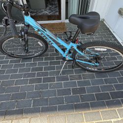 XS Trek Bike 