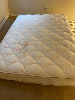 Mattress + platform frame “FREE”