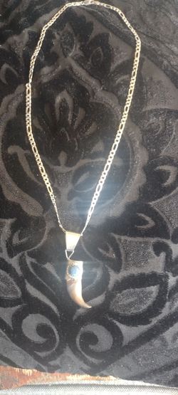 Sterling 100% silver chain with Grizzly Claw