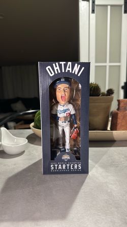 Bobble head