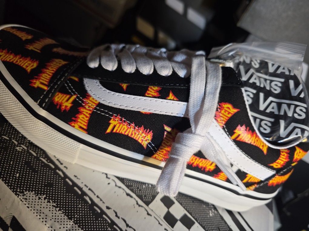 VANS Skate Old Skoo Thrasher Size 9.5 Men's