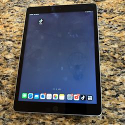 iPad (9th Generation 64G) With TikTok Installed 