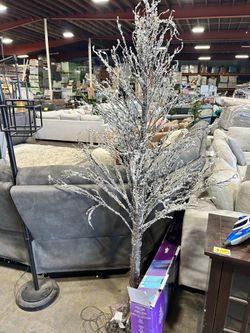 Iced Tree with LED Lights  (7 ft.)
