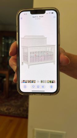 Walter E Smithe Crib-white