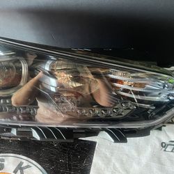 19 22 Hyundai veloster led headlight right side 