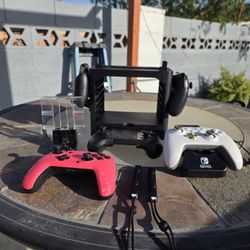 Nintendo Switch Dock Bundle – Controllers, Charging Station & Accessories