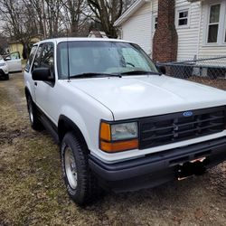 1994 Ford Explorer