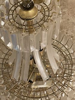 Chandelier Needs To Be Cleaned