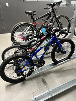 *** FINAL SALE - KIDS BIKE