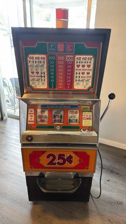 Casino gaming machine! Bally