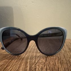Coach Cat-eyed Two-toned Sunglasses 