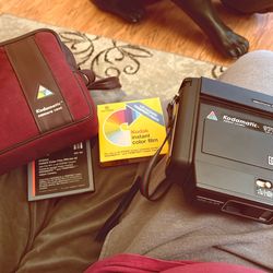 Vintage Kodak Kodamatic 970L Instant Camera with Original Pouch And Unused Film