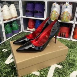 Women’s Heels Red Soles Size 8 