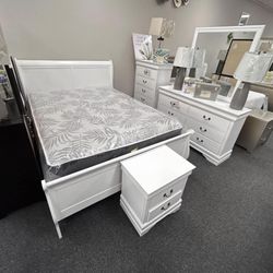 GORGEOUS, STURDY Bedroom Set at an AMAZING PRICE!