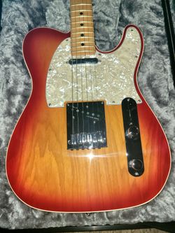 American Ultra Telecaster®, Maple Fingerboard, Plasma Red Burst