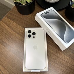 iPhone 15 Pro Max 256gb Silver Titanium Brand New Open Box Unlocked Any Carrier! Verizon AT&T Cricket T-mobile Metro Mexico Tambien 🇲🇽 international