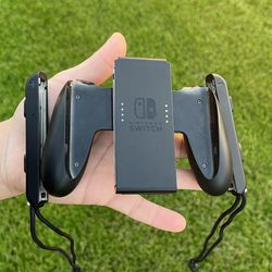 Nintendo Switch Controller Grip + Joycon Straps