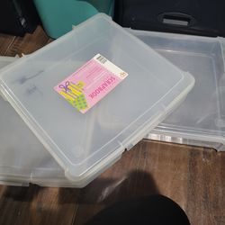 Iris storage containers
