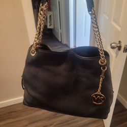 Mk Purse Great Conditon 