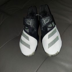 Black & Adidas Sneakers 