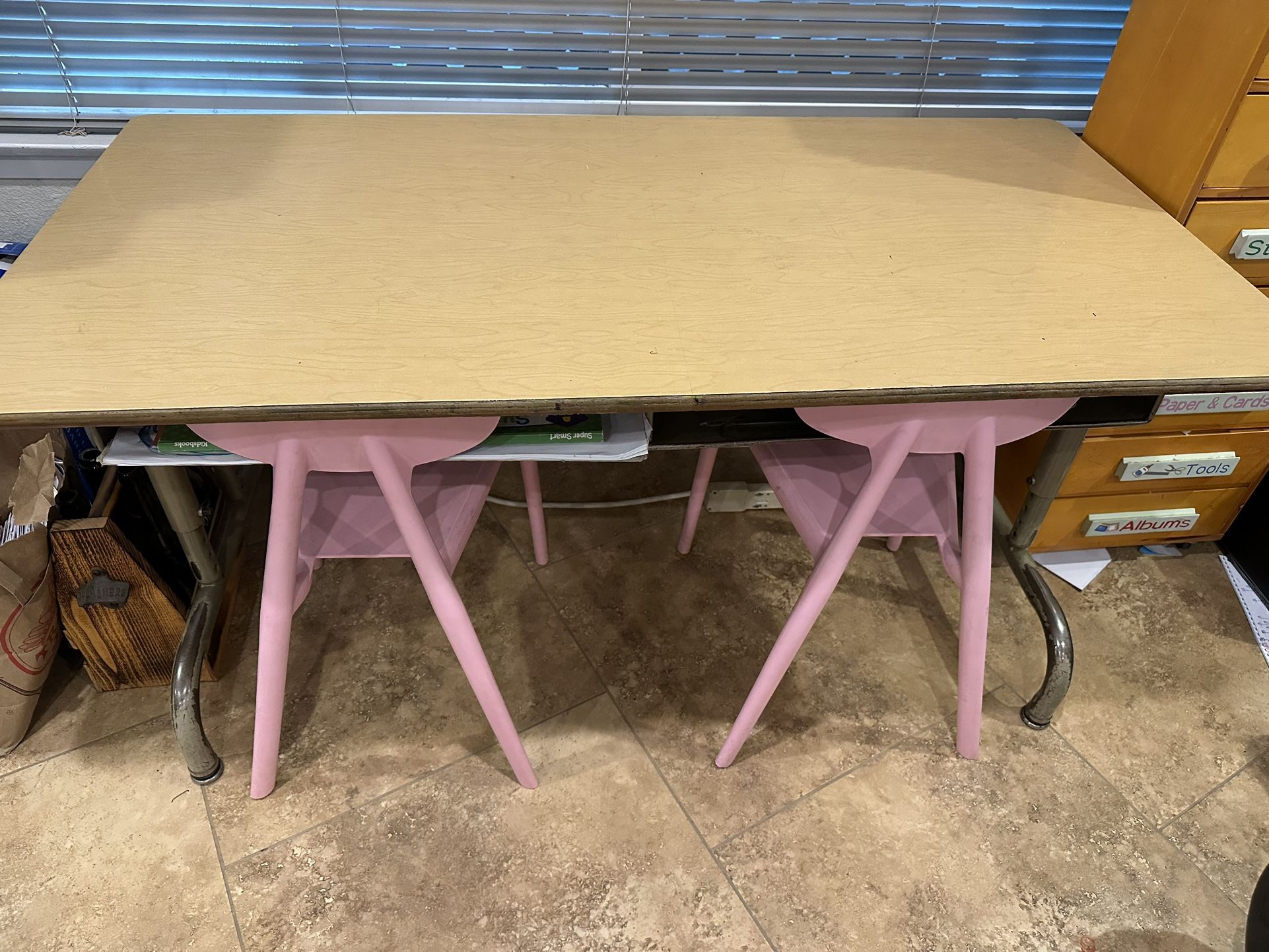 Kids School Desk With Chairs