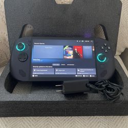 Selling my Lenovo Legion Go S handheld gaming PC (SteamOS version).