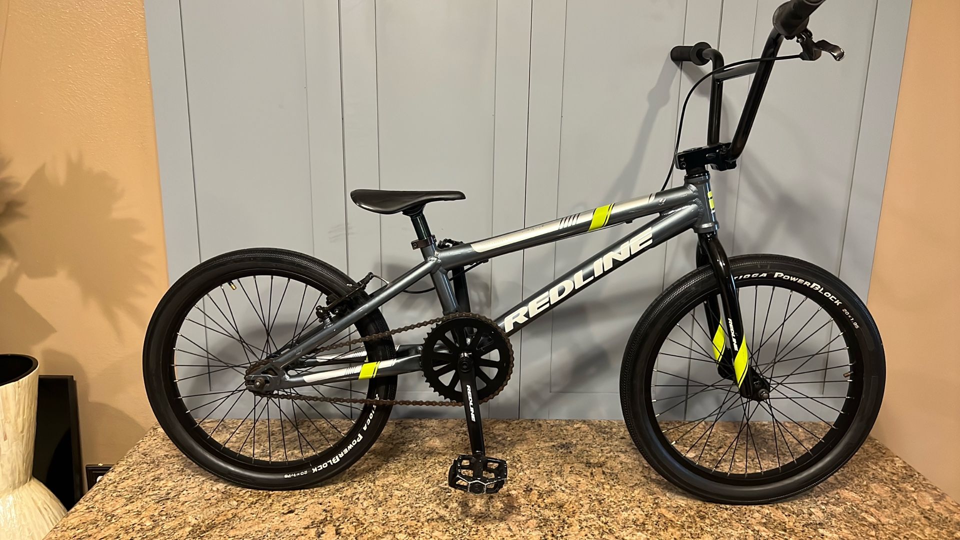 REDLINE MX TWENTY BIKE 20”