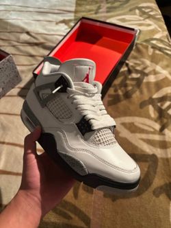 Jordan 4 white cement size 8