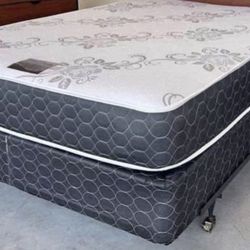 Set Full Size Mattress And Box Spring 
