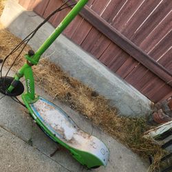 E200 Electric Razor Scooter