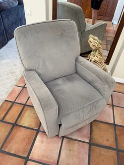 Rocker swivel recliner