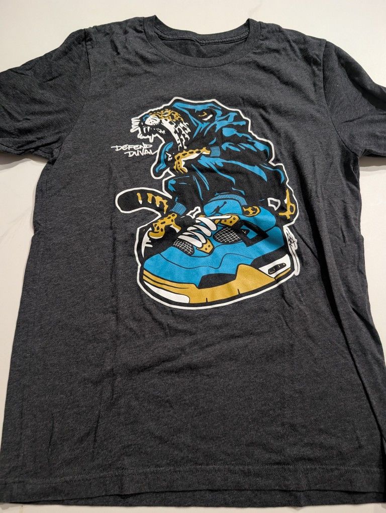 Rare Custom Jacksonville Jaguars Defend Duval Jordan Wolf & Cub Shirt Medium
