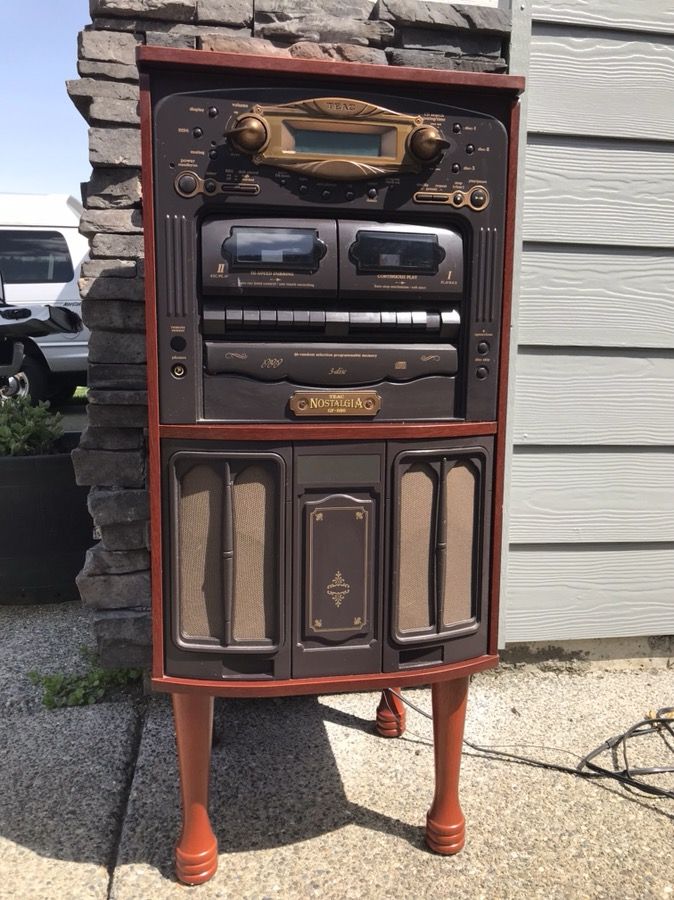TEAC Nostalgia GF680 (LP, CD, Cassette, AM/FM Combo)