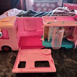 A Frozen Barbie Camper