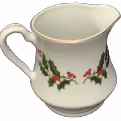 Unbranded  Christmas  Holly  Fine  Porcelain Creamer Dish