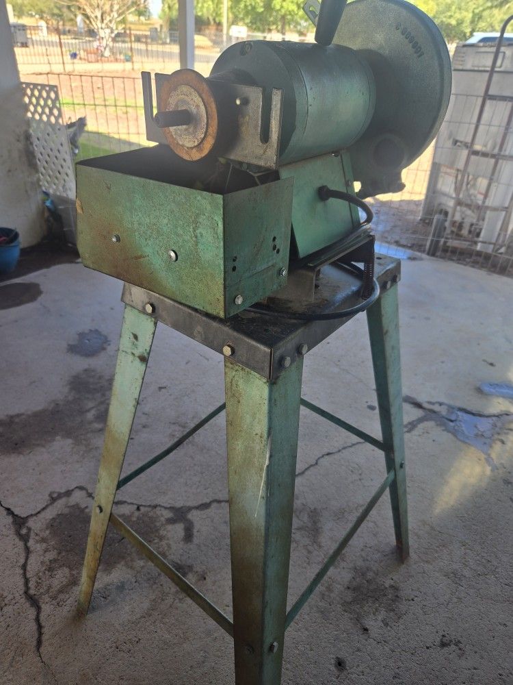 Bench Grinder on a Stand