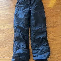 Assorted Ski Wear 